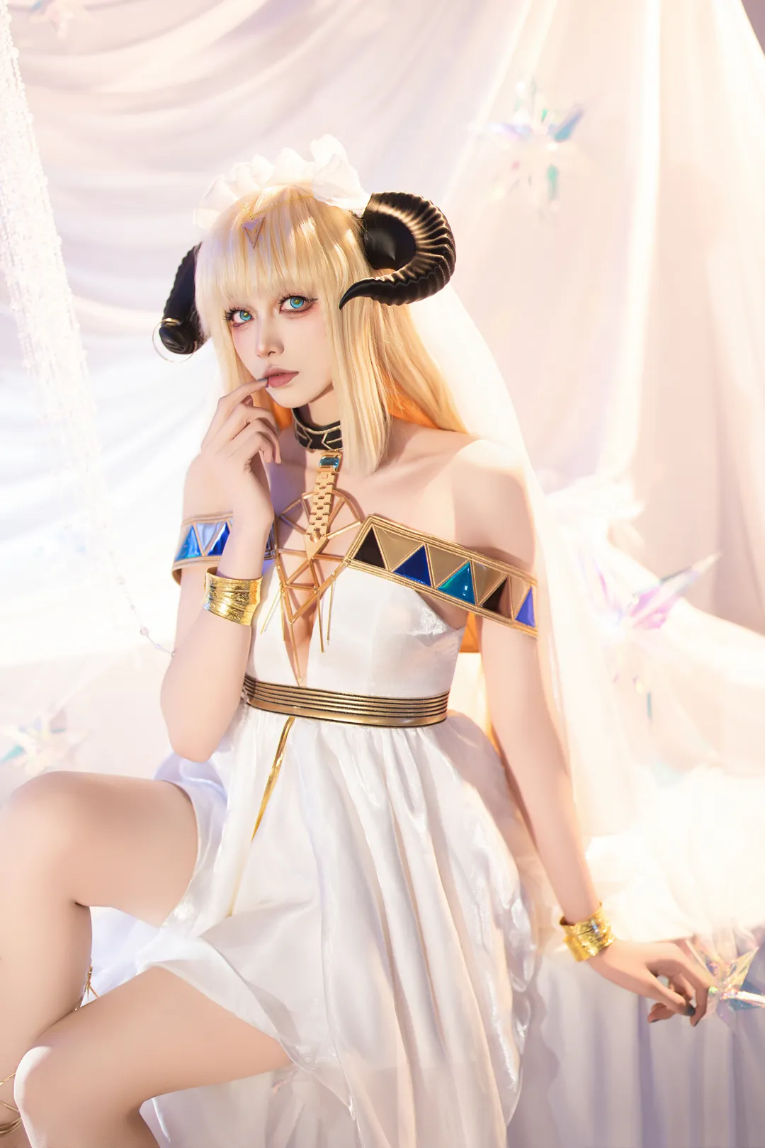 几何尼亚poiii - 夜莺 流辉 (明日方舟) [12P - 124MB] - 高清图片（第2张） - 明日方舟