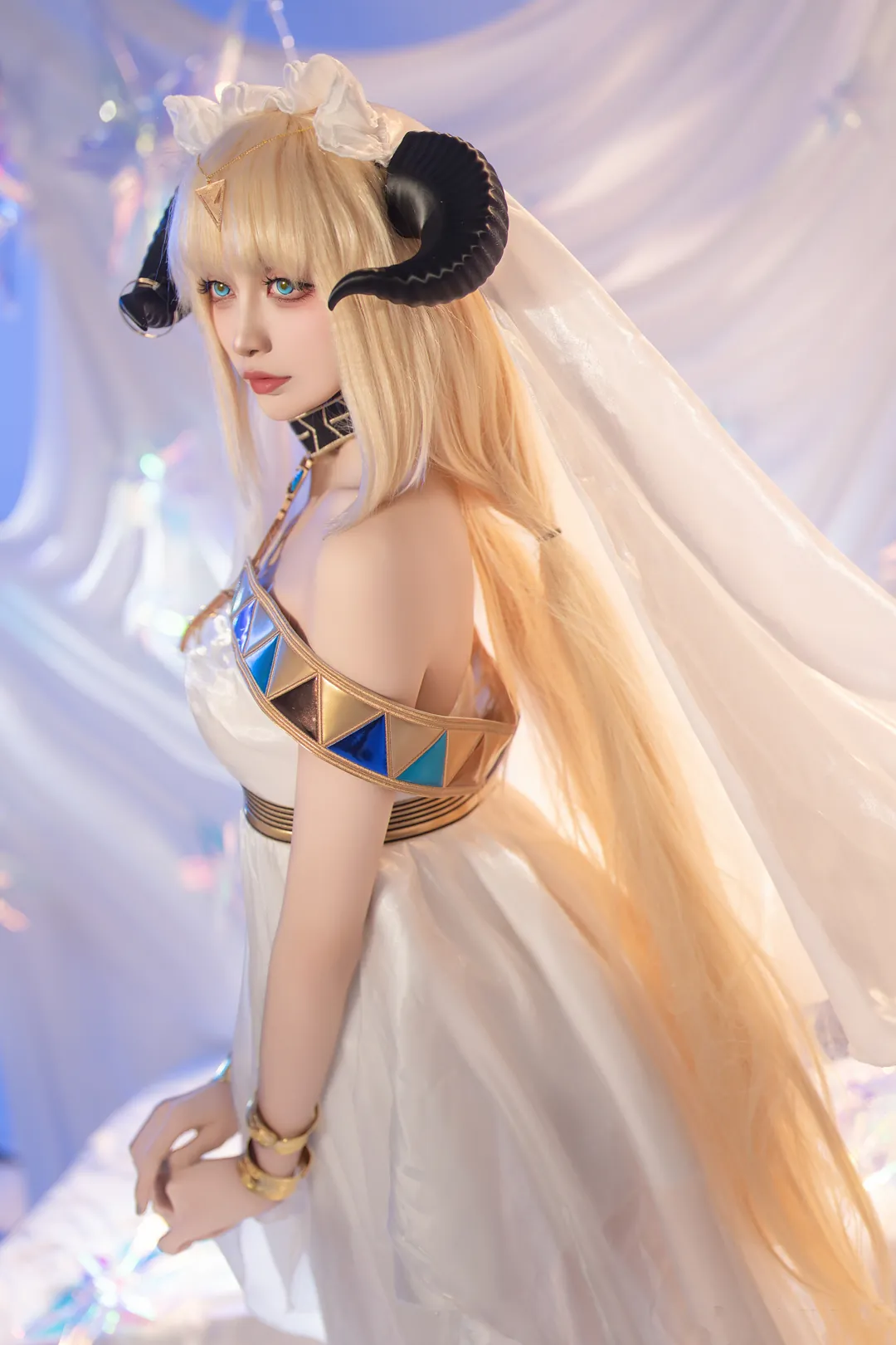 几何尼亚poiii - 夜莺 流辉 (明日方舟) [12P - 124MB] - 高清图片（第4张） - 明日方舟