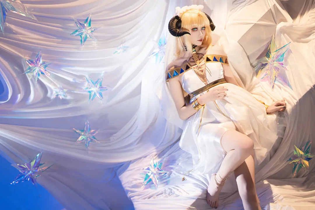 几何尼亚poiii - 夜莺 流辉 (明日方舟) [12P - 124MB] - 精美图片（第5张） - 明日方舟