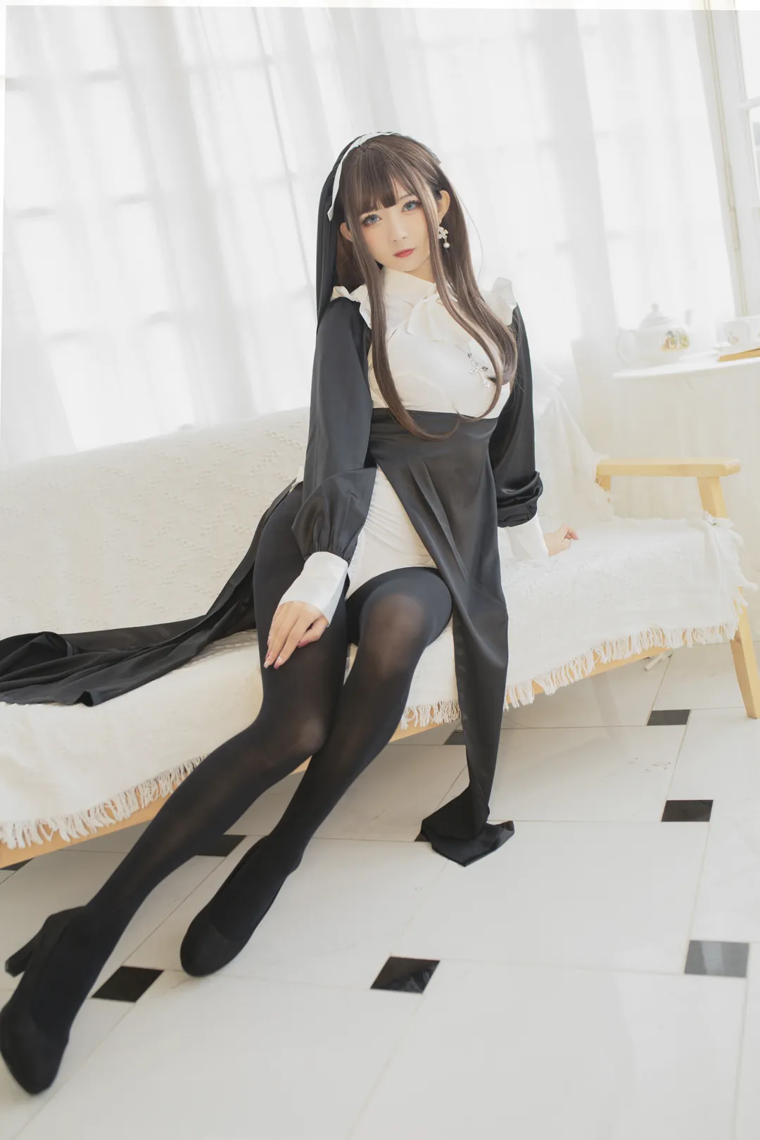 51酱 - 修女 [24P - 238MB]