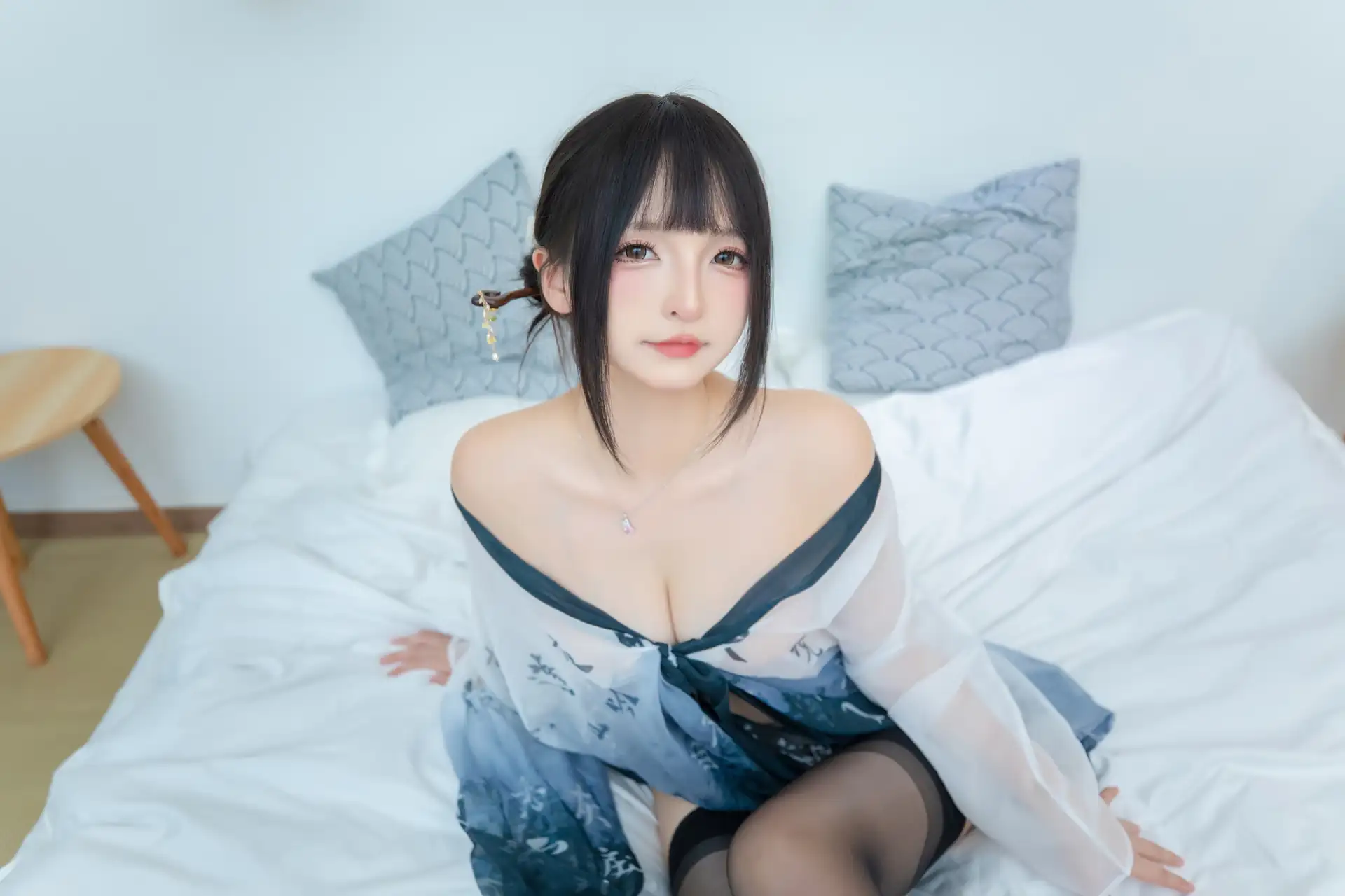 [神楽坂真冬] [75P+2V - 223MB] 写真 - 蓬山夜吟 - 图片 5