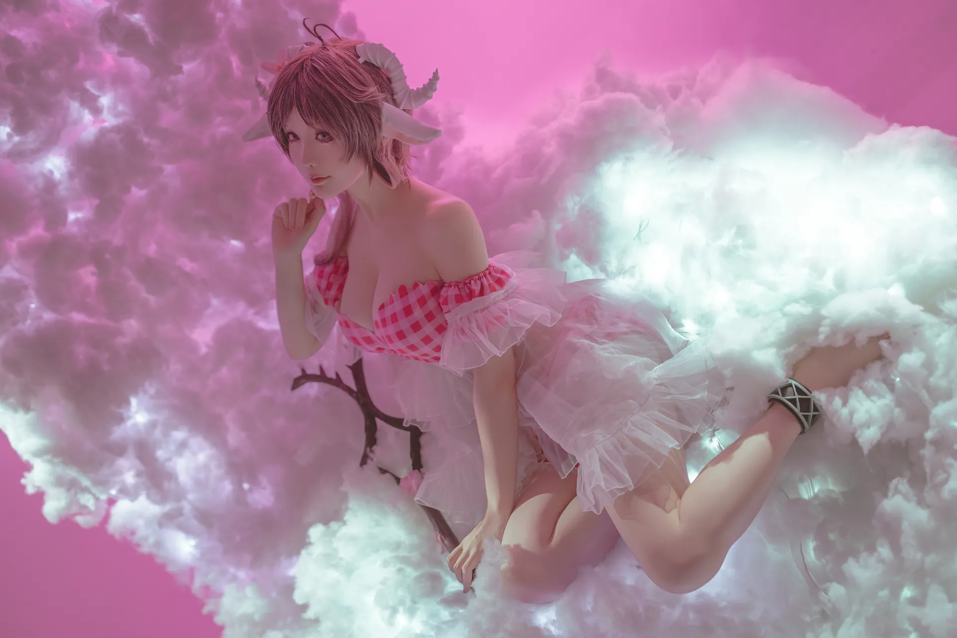 [星之迟迟] [349P - 2476.72MB] Cosplay - 明日方舟 心跳合集 - 图片 20