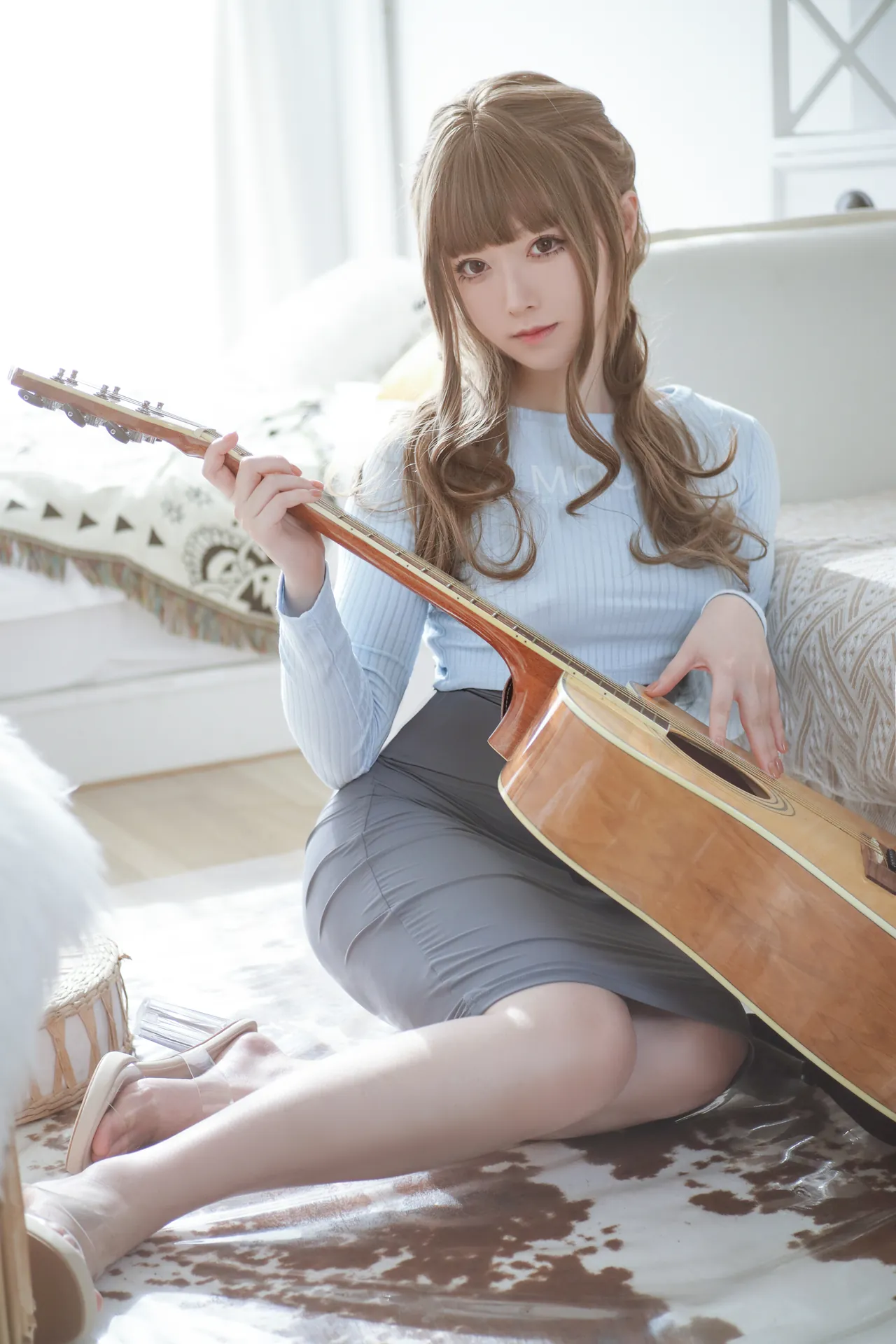 [Asagiriai（愛ちゃん）] [26P - 304.91MB] 写真 -  吉他妹妹