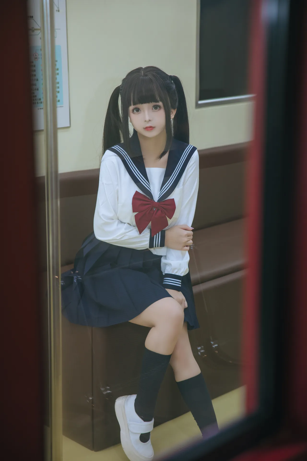 [日奈娇] [140P - 2248.35MB] 写真 - 列车Jk - 图片 3