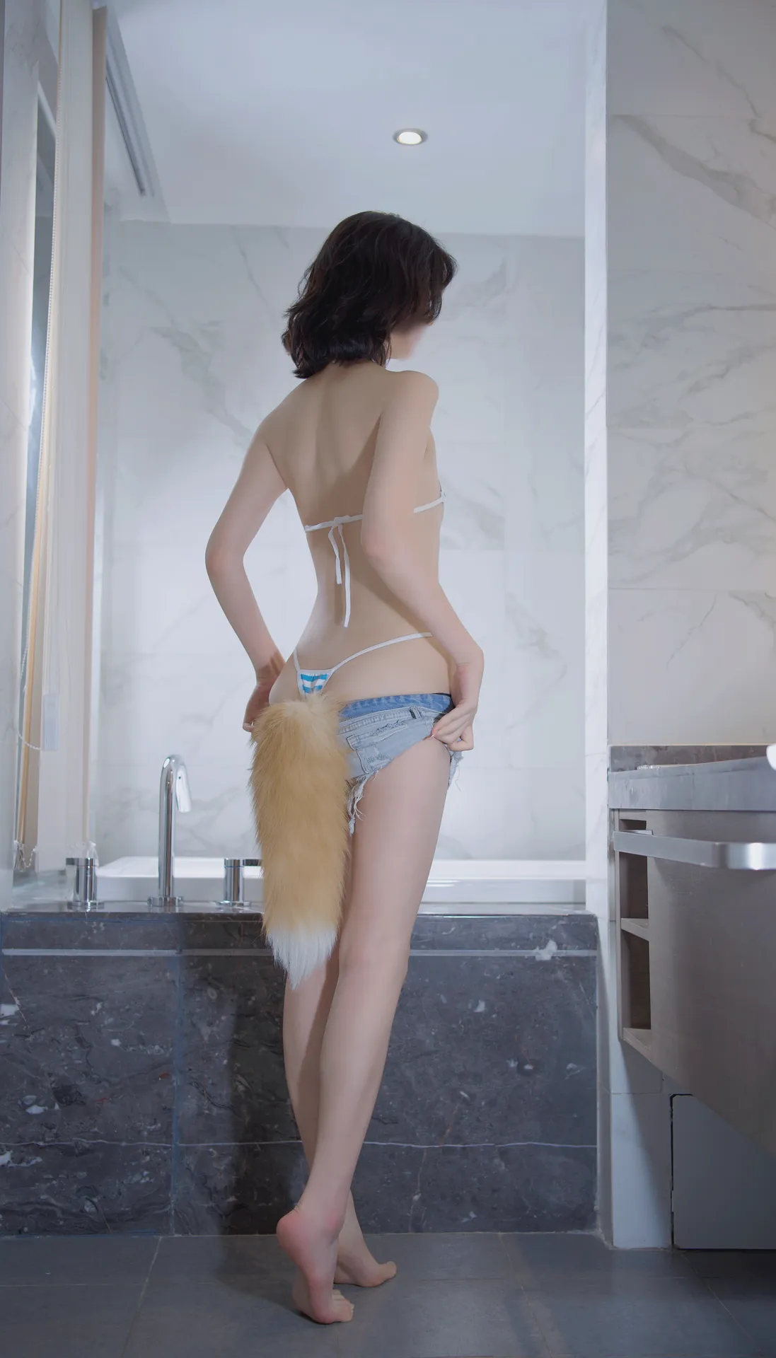 [禅院熏] [32P - 209.54MB] 写真 - 比基尼小狐狸-11