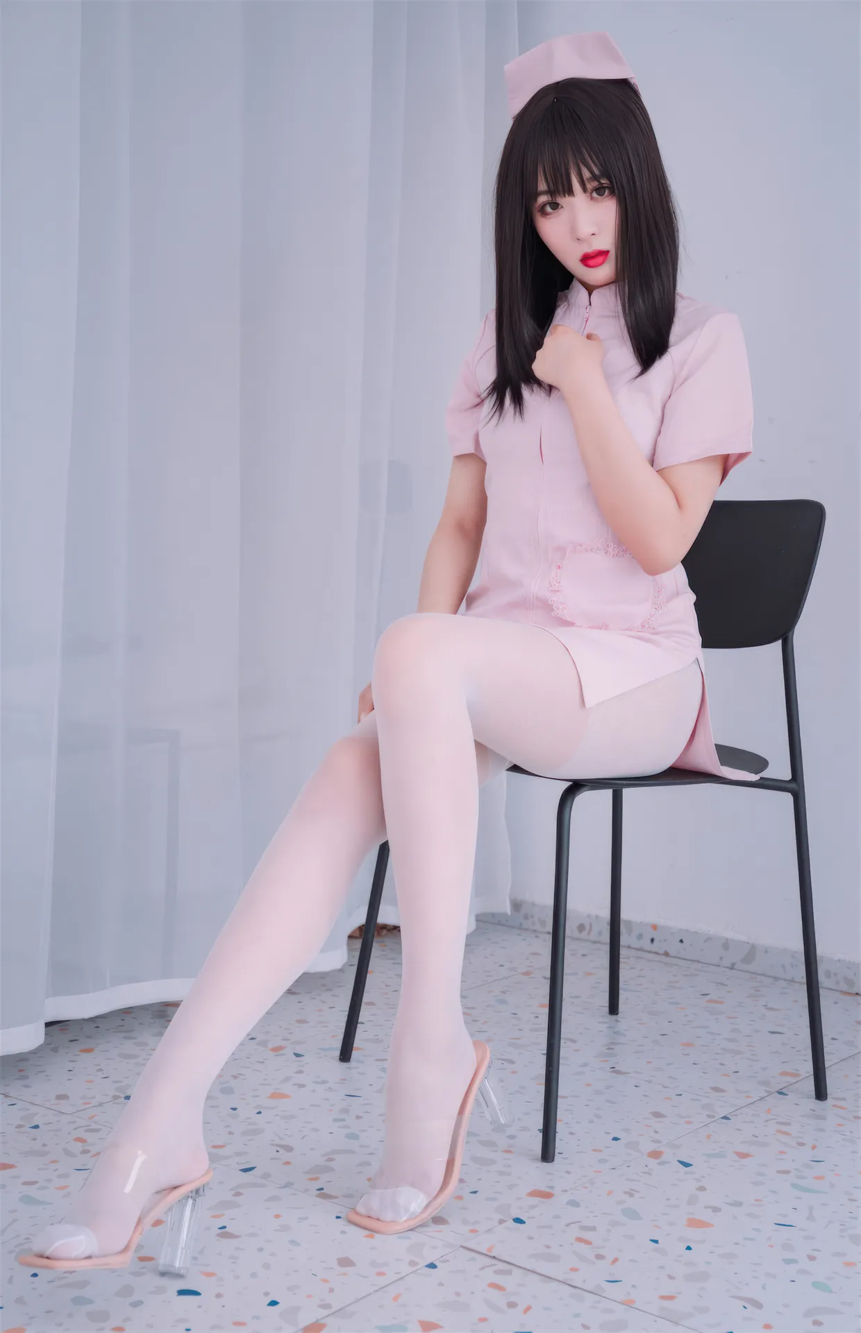 [轩萧学姐] [59P+1V - 1139.67MB] 写真 - 粉色护士 - 图片 16