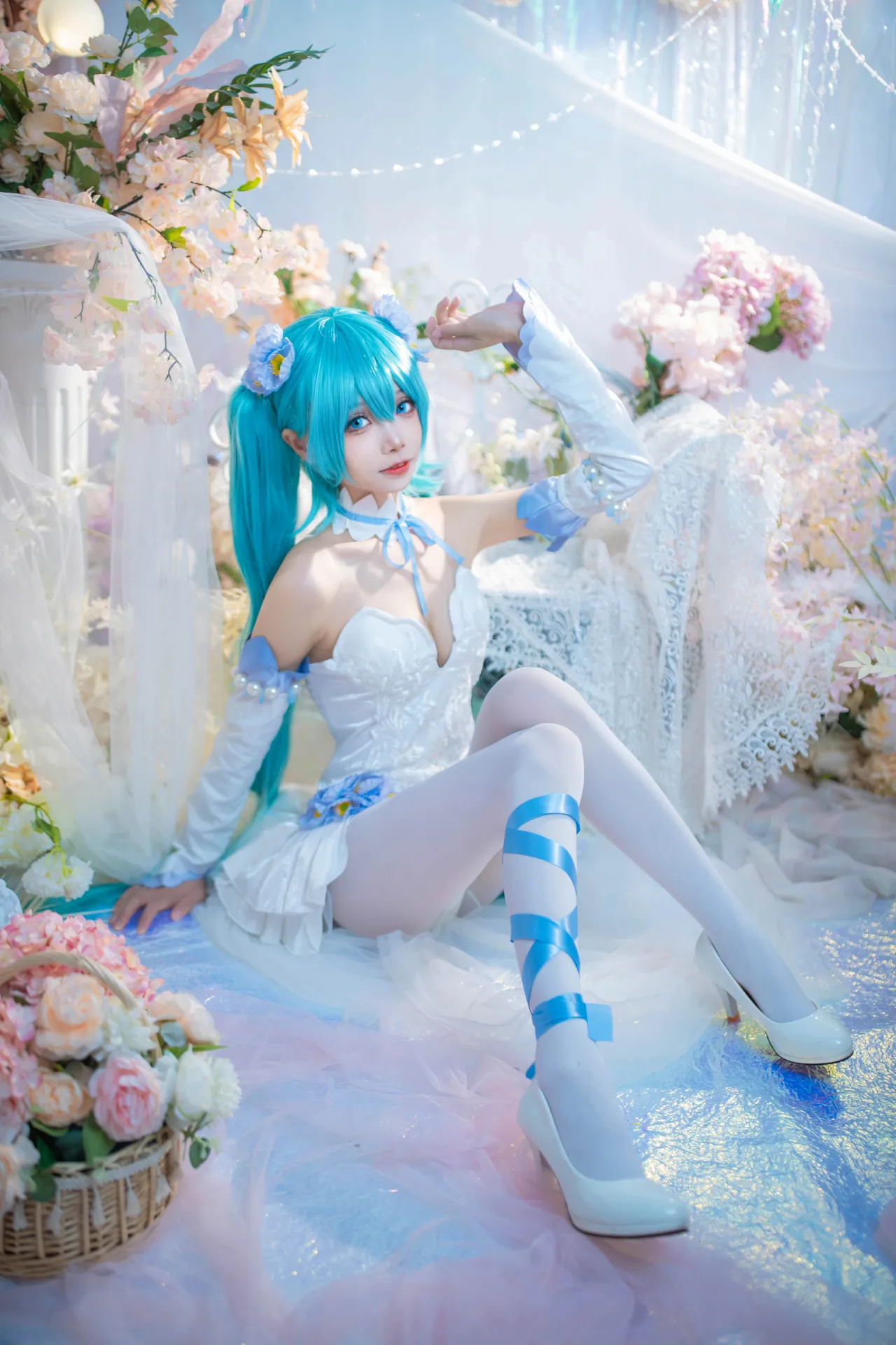 [艾西Aiwest] [42P - 125.5MB] VOCALOID - 初音未来 粉蝶花 - 图片 40