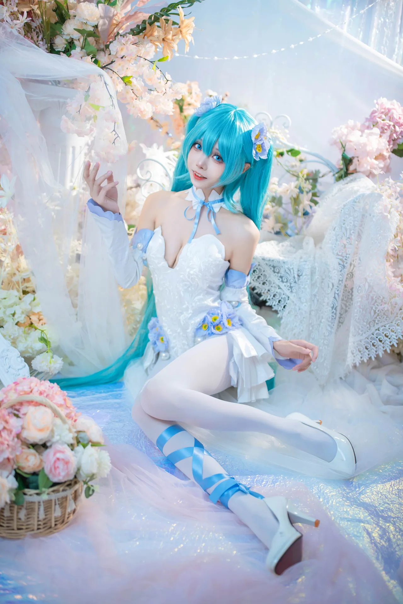 [艾西Aiwest] [42P - 125.5MB] VOCALOID - 初音未来 粉蝶花 - 图片 39