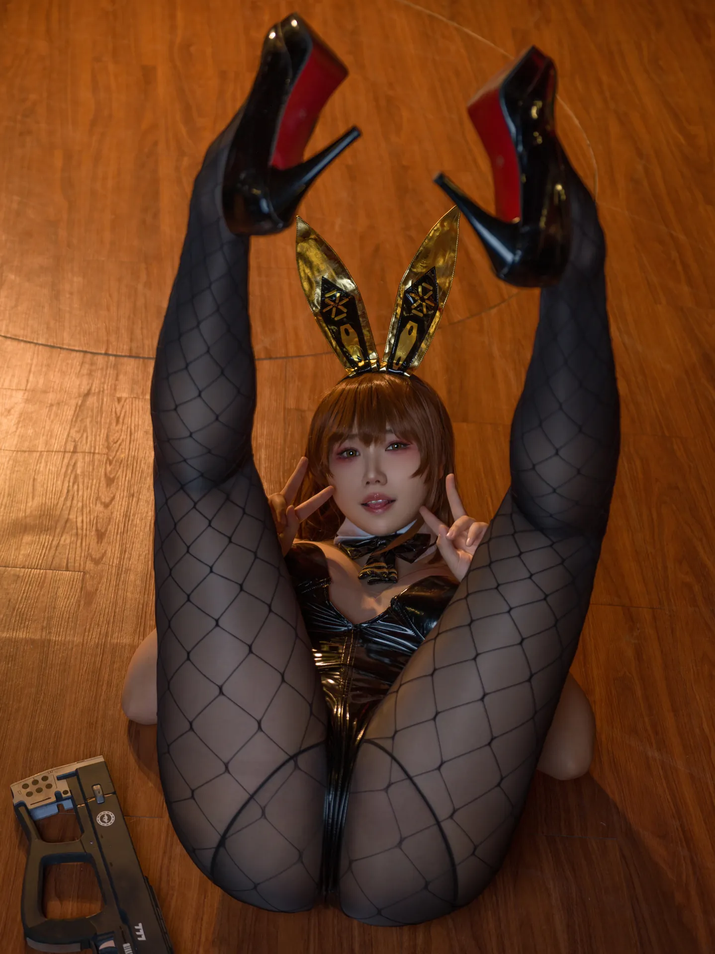 [麻花酱] [29P+1V - 331.17MB] Cosplay - 黑兔 - 图片 17
