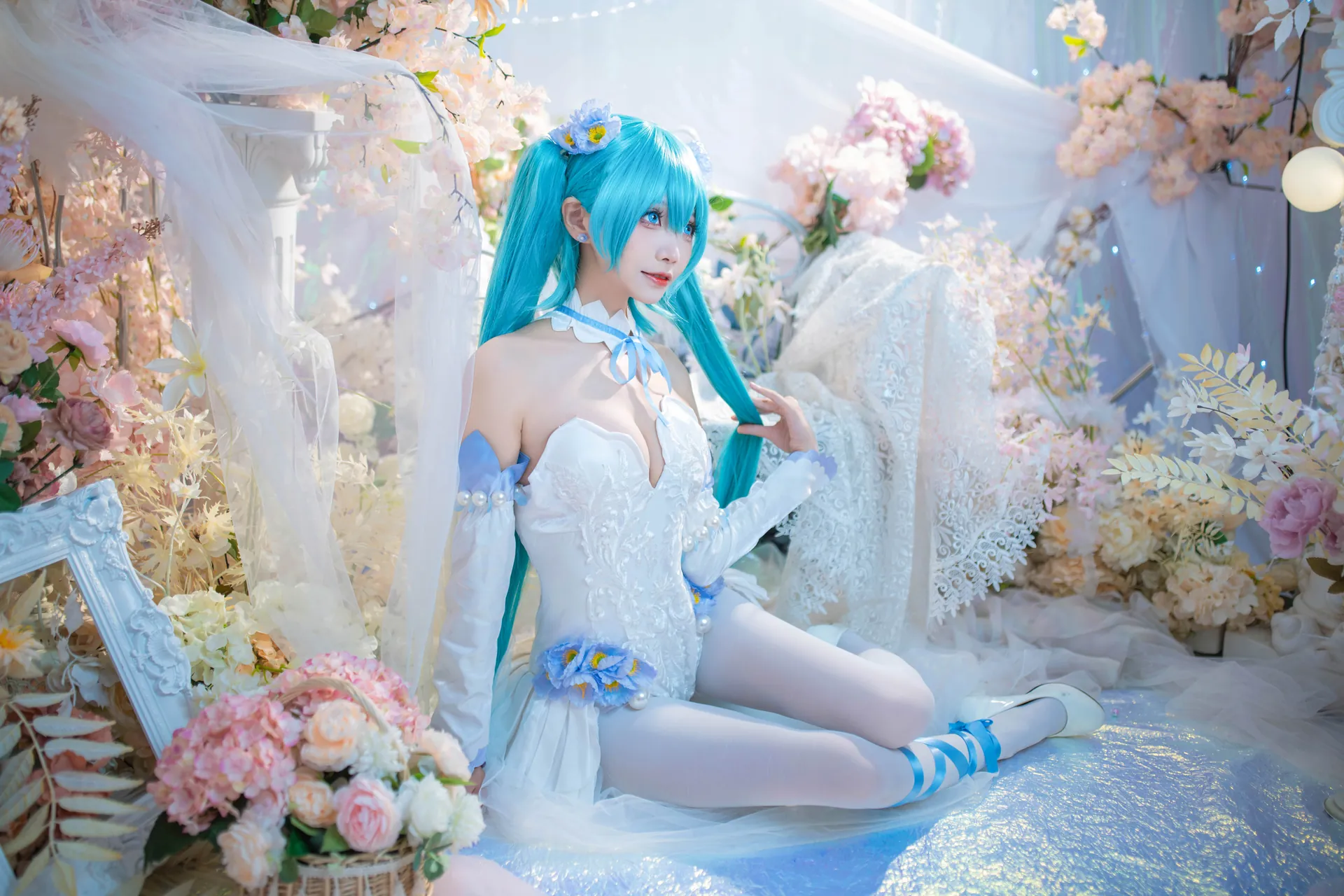 [艾西Aiwest] [42P - 125.5MB] VOCALOID - 初音未来 粉蝶花 - 图片 36