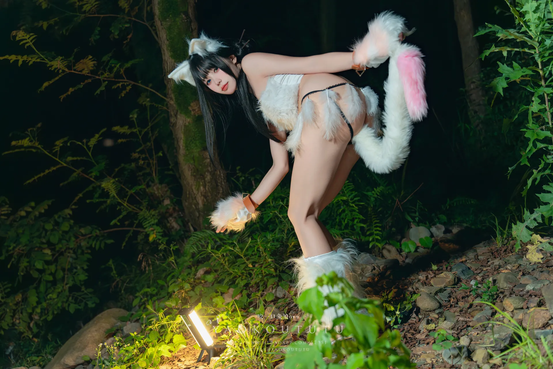 [咬一口兔娘] [55P+1V - 1282.36MB] 写真 - 狐灵+LIKEY-9