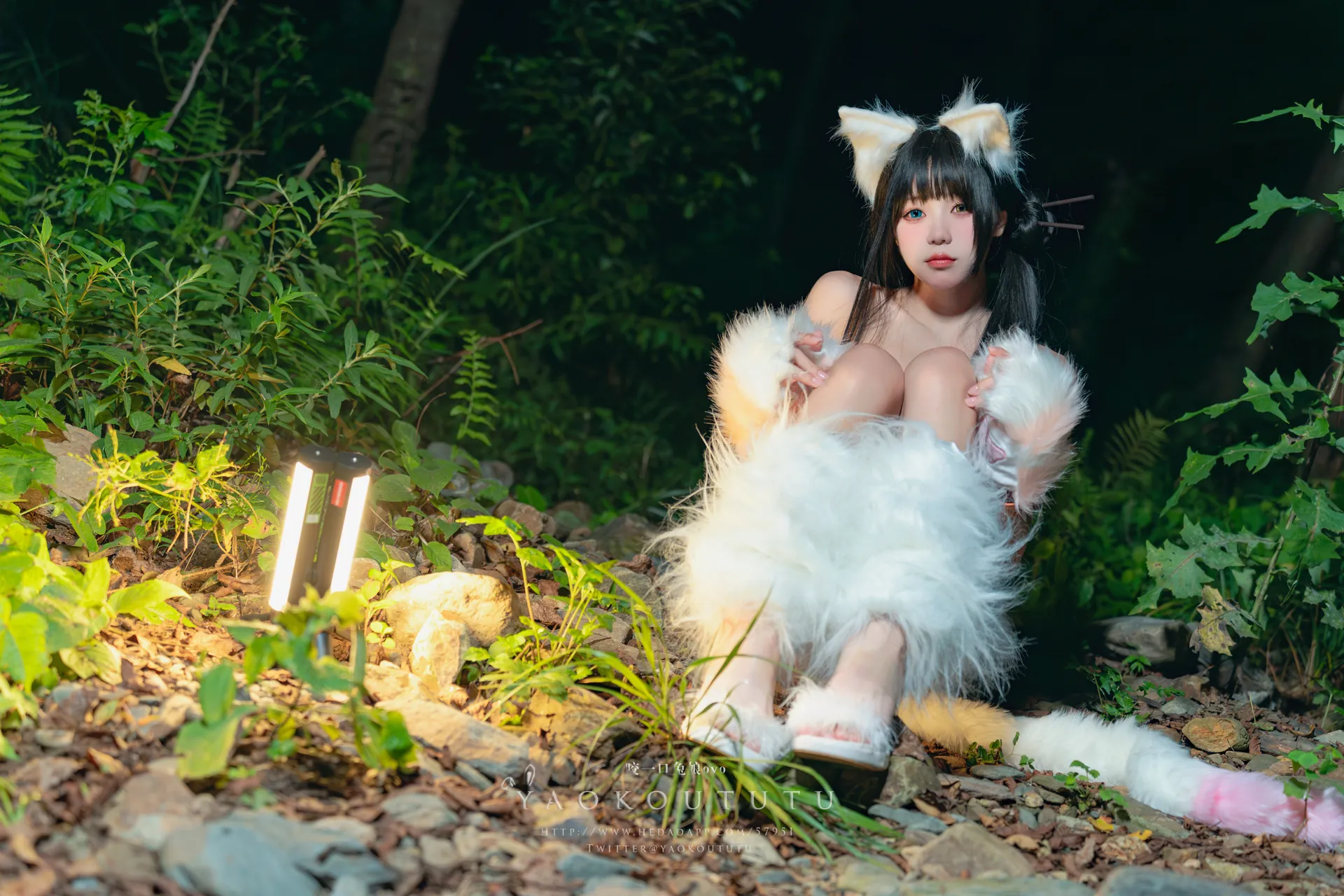 [咬一口兔娘] [55P+1V - 1282.36MB] 写真 - 狐灵+LIKEY-3