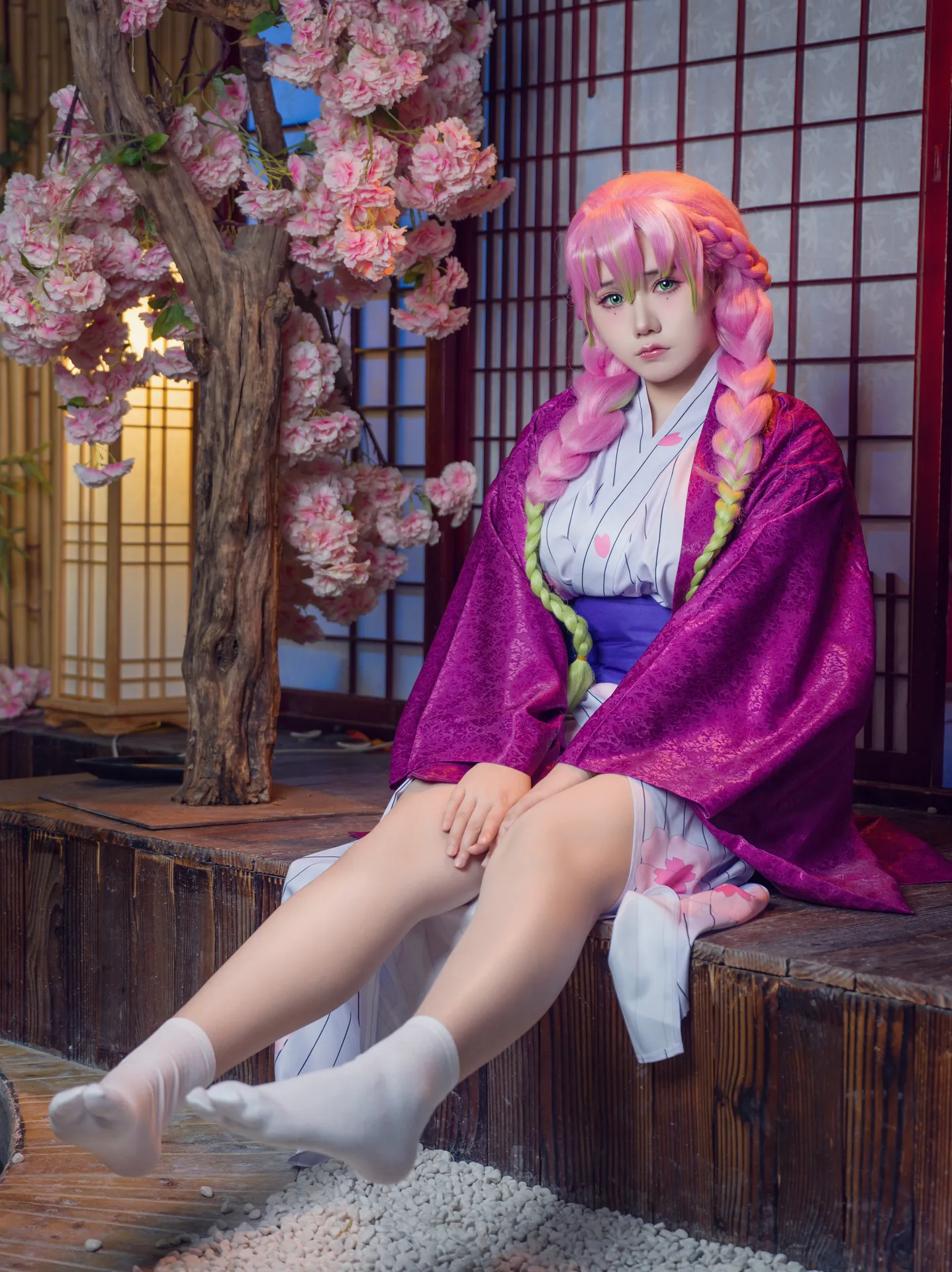 [麻花酱] [22P+1V - 395.15MB] 鬼灭之刃 - 甘露寺蜜璃 